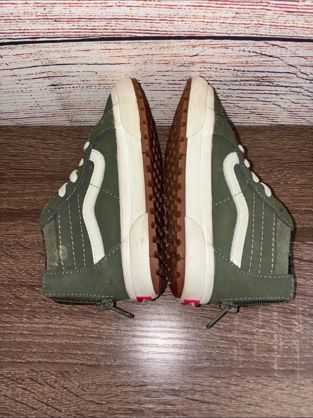 Vans Kids MTE Cold Weather Zip Back Shoes Boots Toddler Sz 8 Green Suede